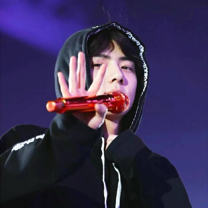 セフン (EXO)の最新写真