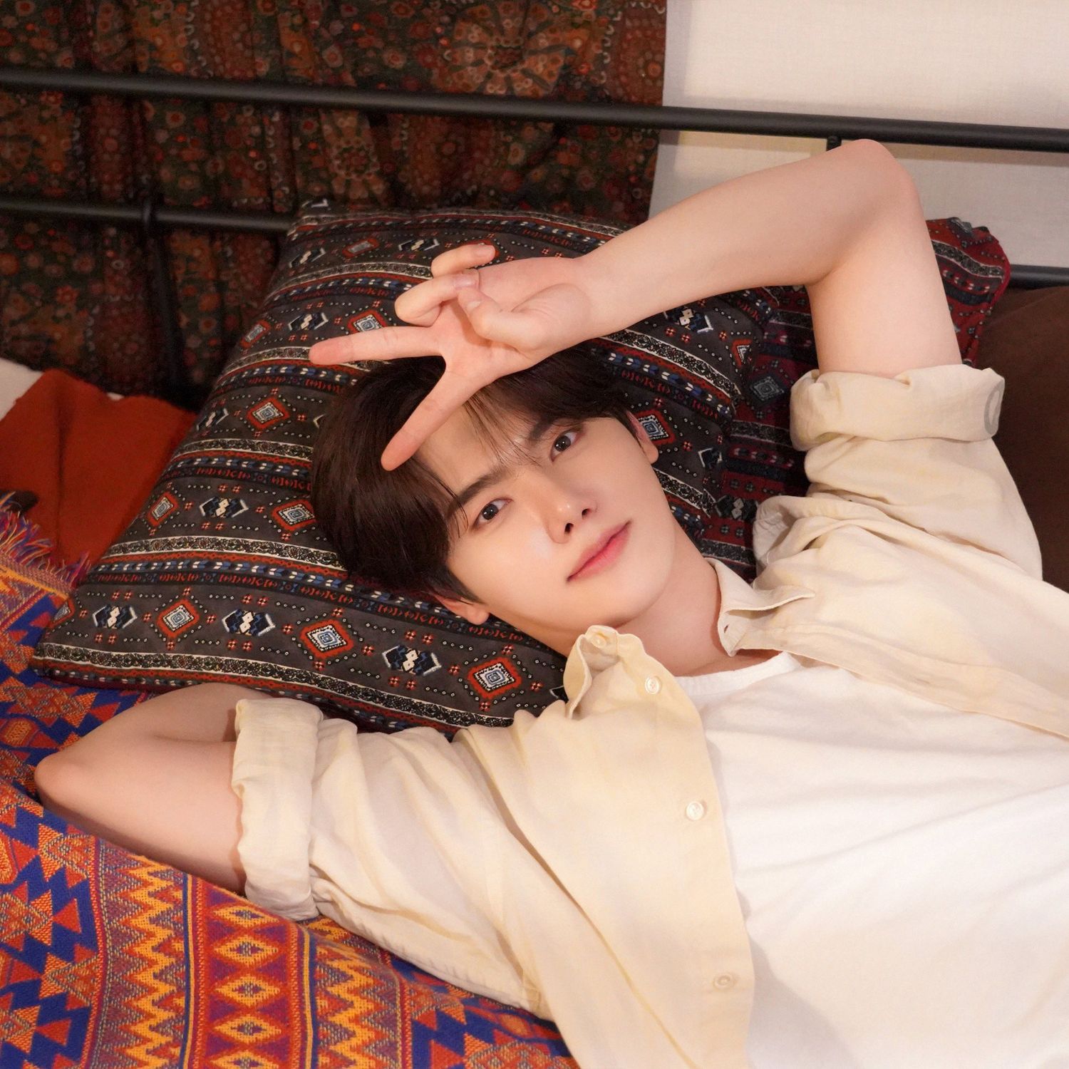 Recent activity shot of Minhee (CRAVITY)