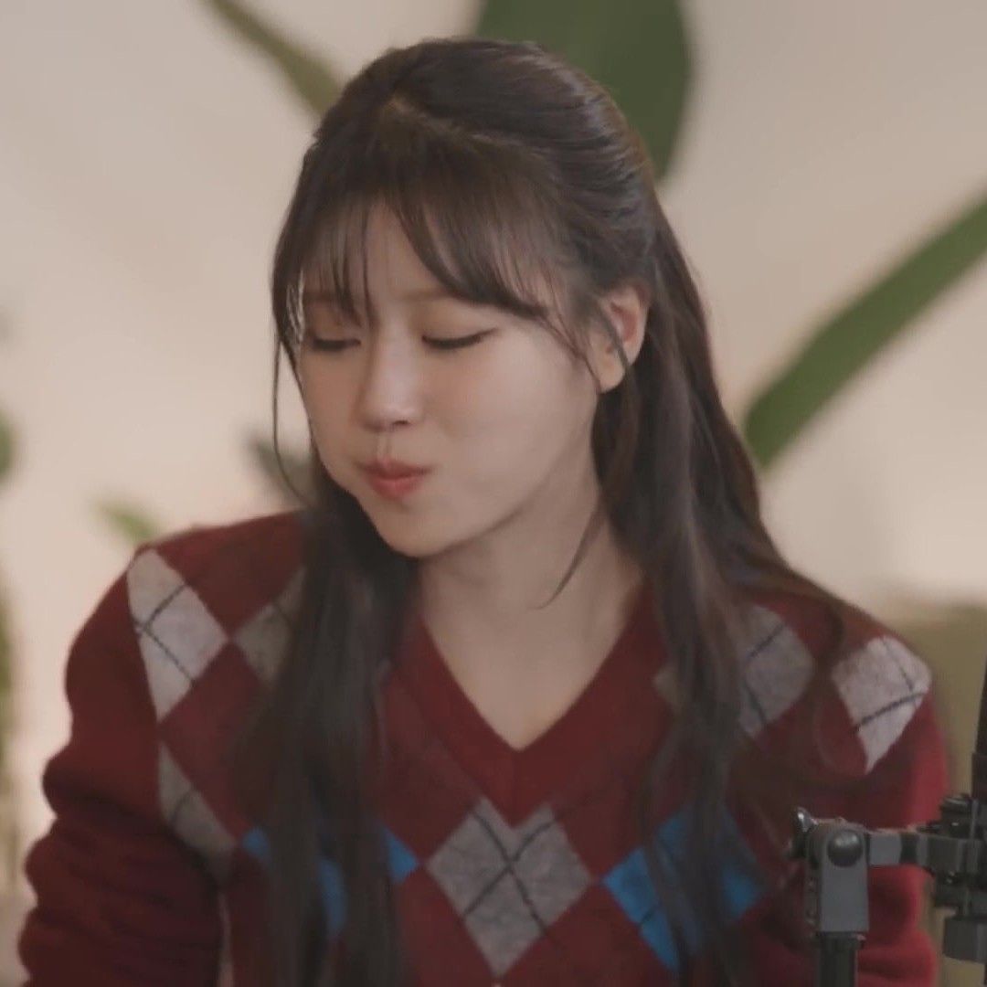 Latest photo of Lee Miju (Lovelyz)