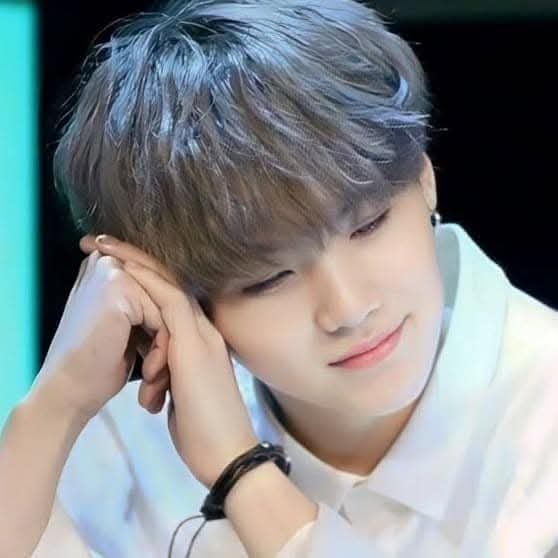 슈가 (방탄소년단) 최근 활동샷