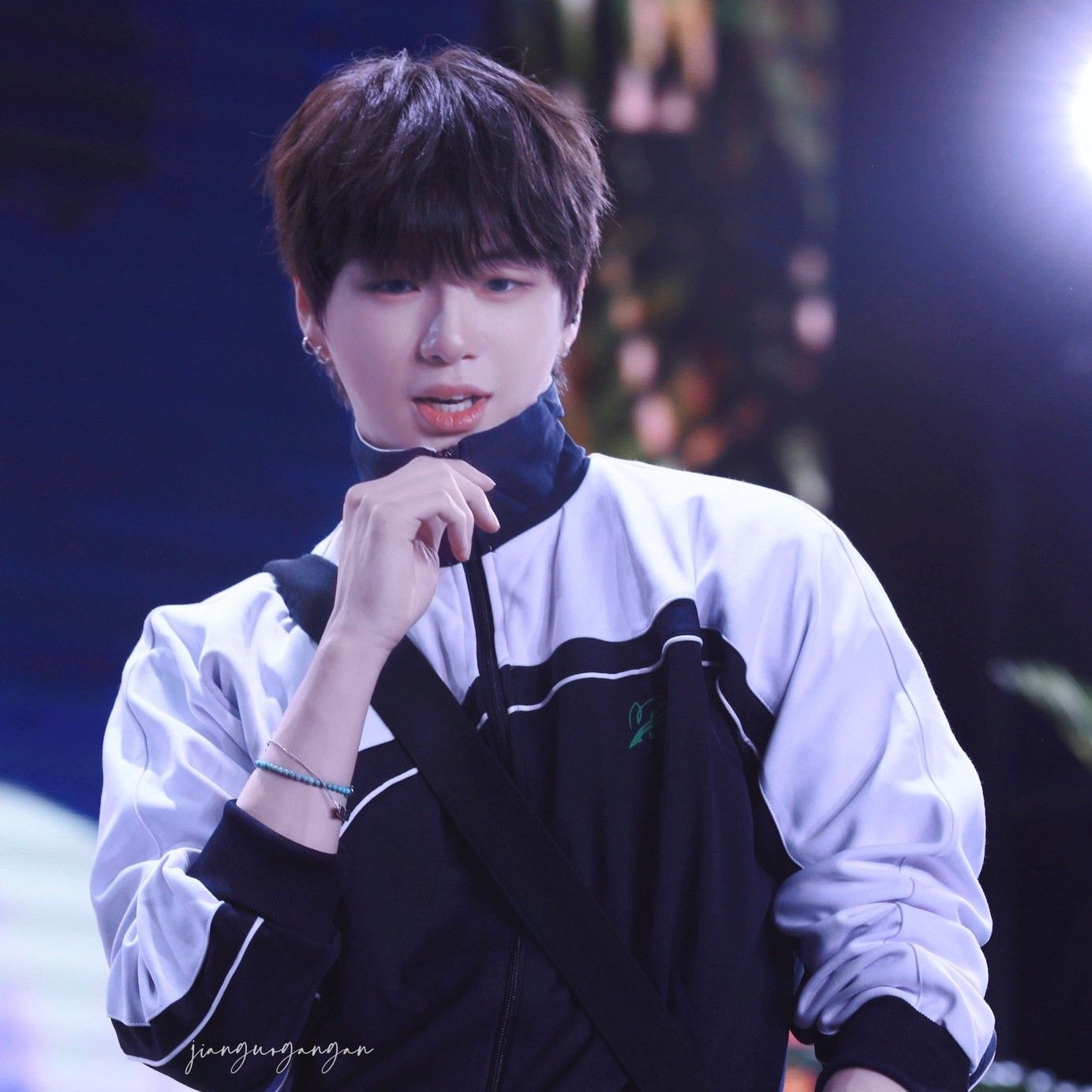 Latest photo of Kang Daniel