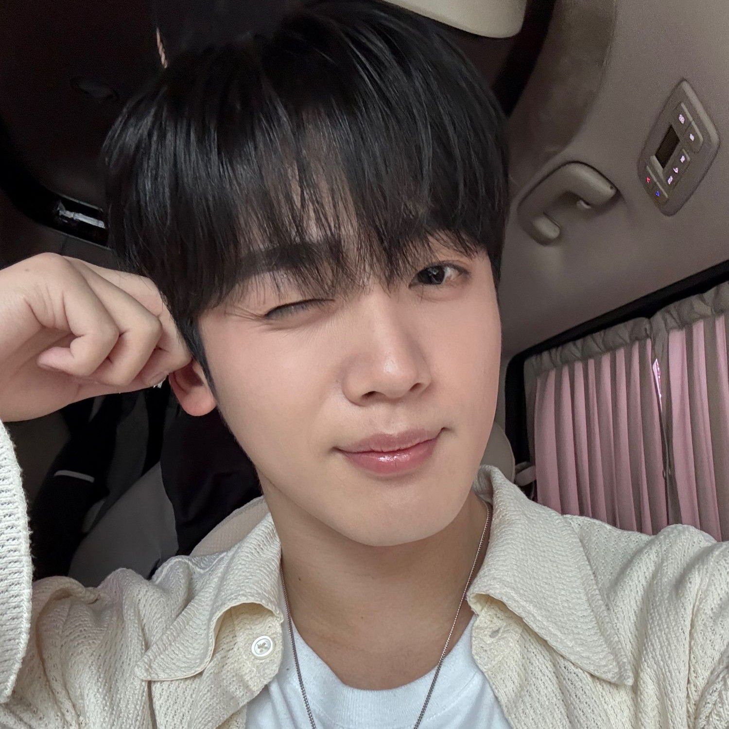 Recent activity shot of Kim Yohan (WEi)