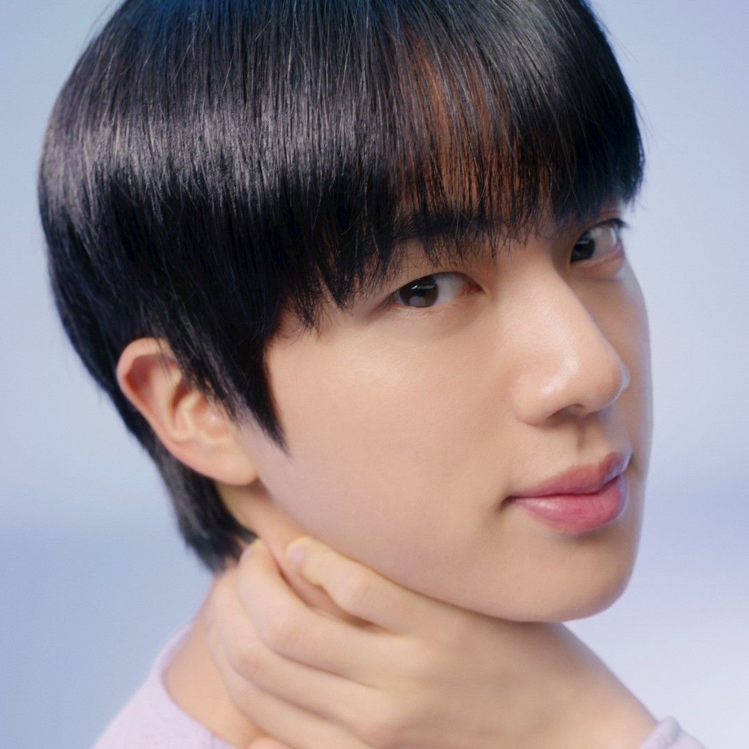 Behind-the-scenes cut of Jin (BTS)