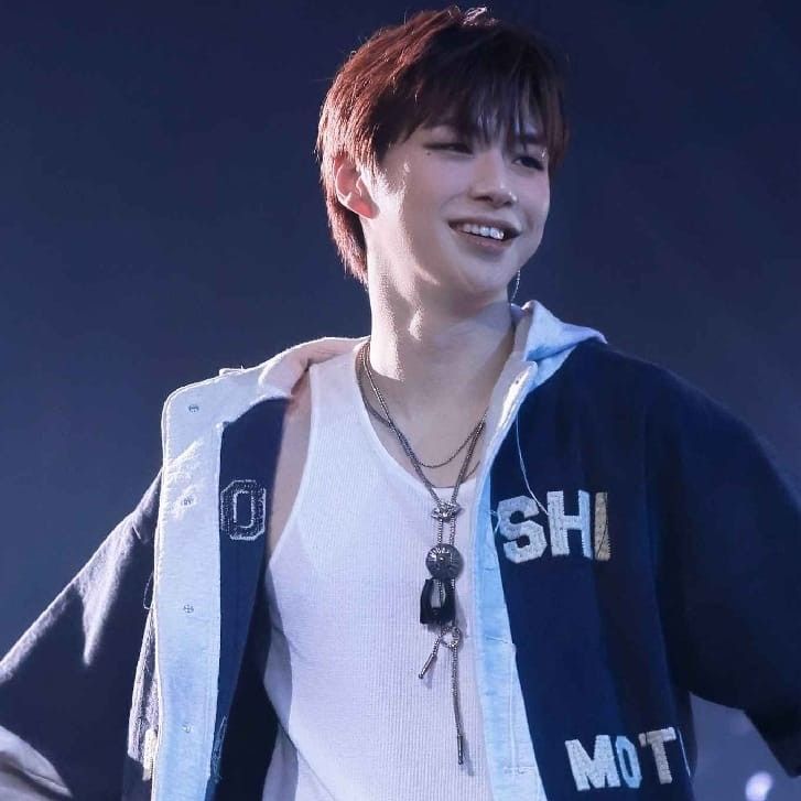 강다니엘 최근 활동샷