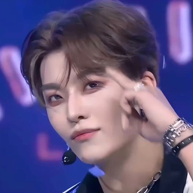 Recent activity shot of He Xinlong (ALPHA DRIVE ONE)