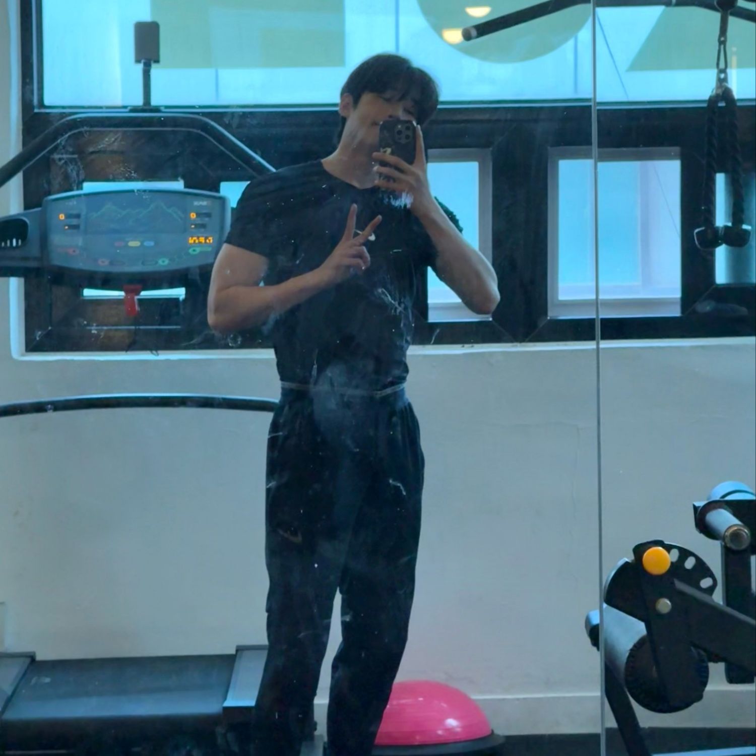 Recent activity shot of Han Seungwoo