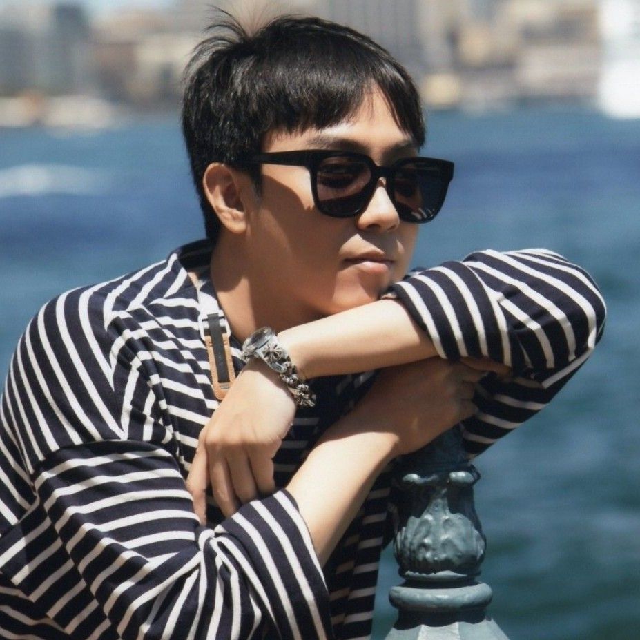 A moment captured by Eun Jiwon (SECHSKIES)'s fan