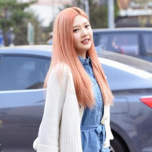 A moment captured by Joy (Red Velvet)'s fan