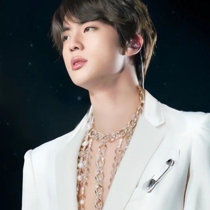 진 (방탄소년단) 최근 활동샷