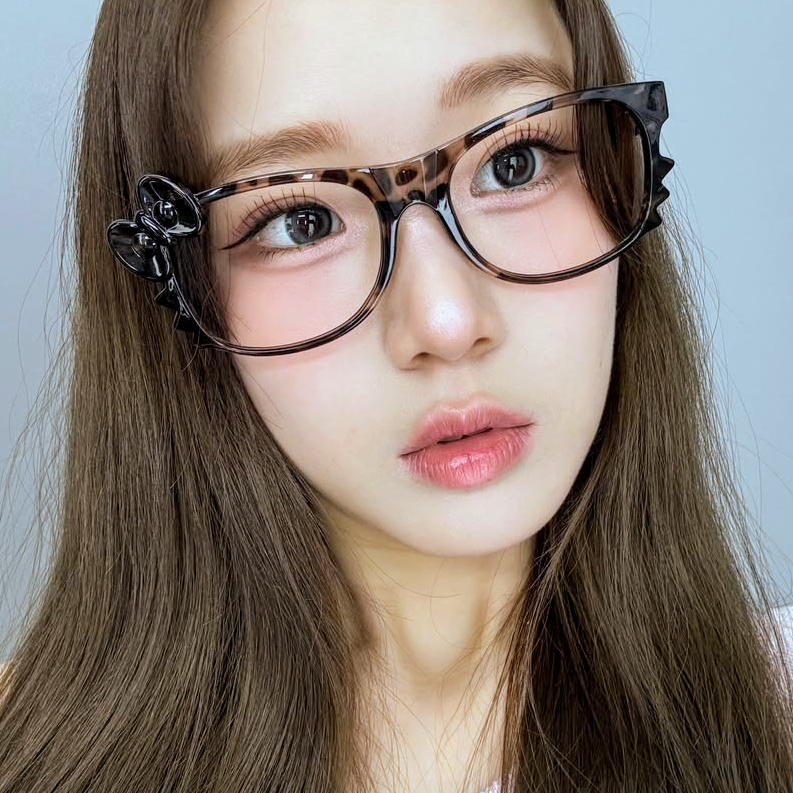 Recent activity shot of Suhye (MADEIN)