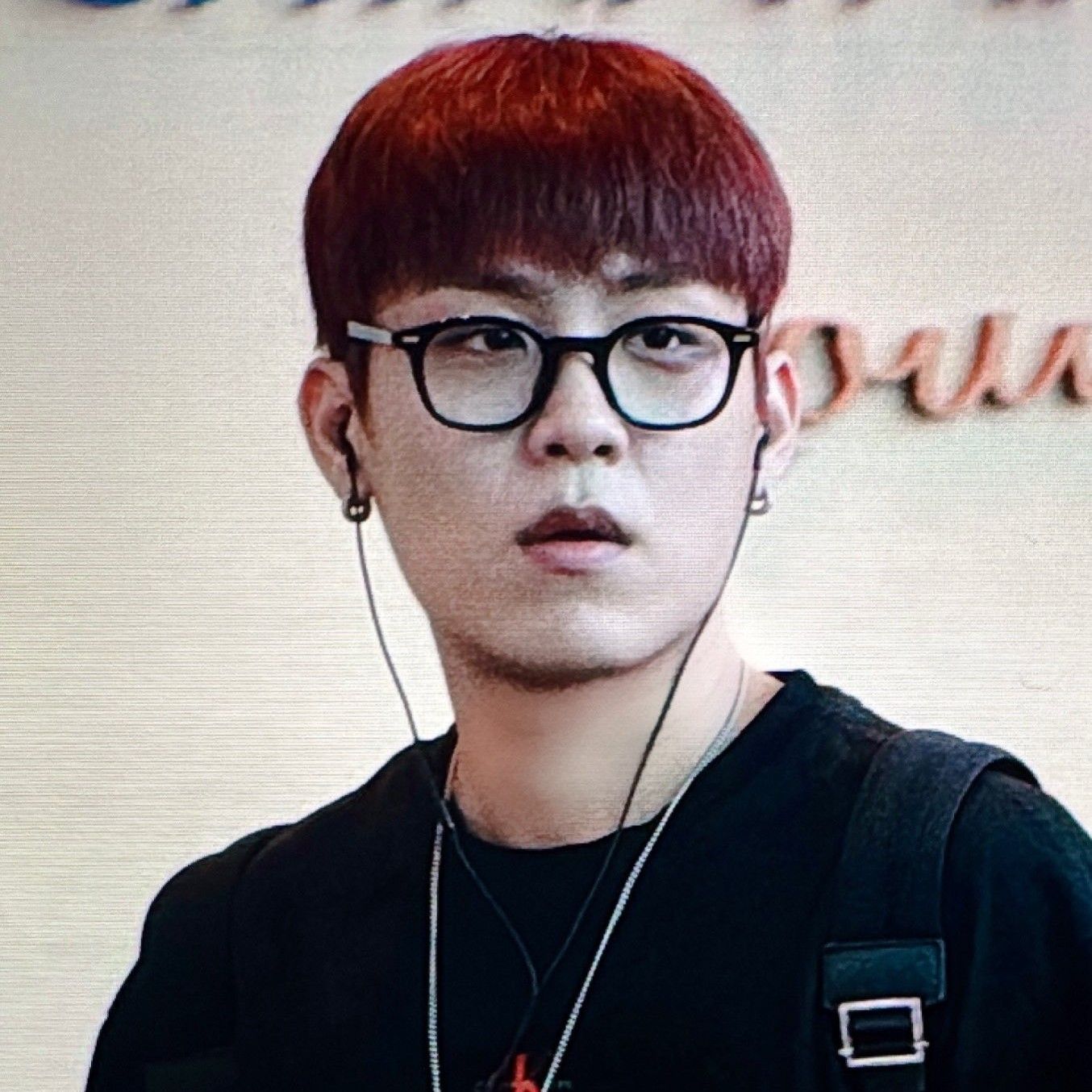 Behind-the-scenes cut of Park Woojin (AB6IX)