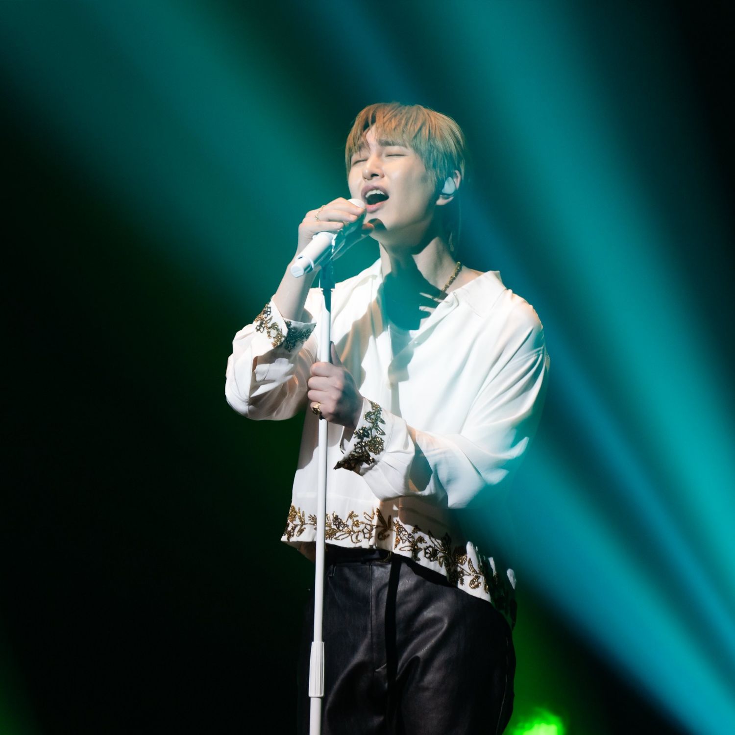 Latest photo of Onew (SHINee)