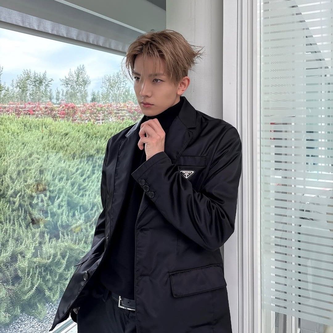Foto aktivitas terbaru Heeseung (ENHYPEN)