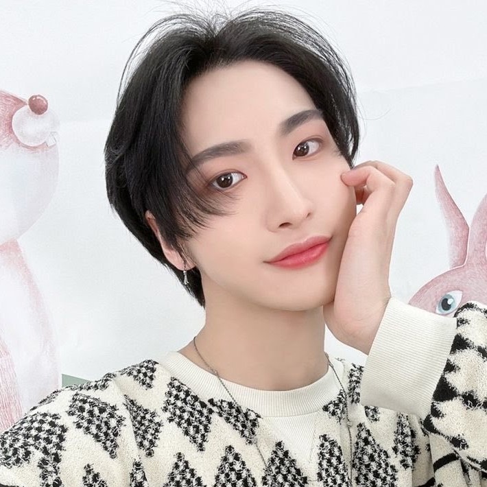 Recent activity shot of Seonghwa (ATEEZ)