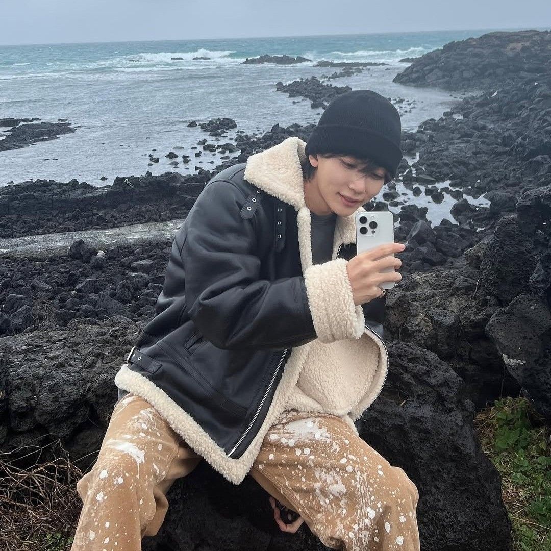 A moment captured by Jeonghan (SEVENTEEN)'s fan