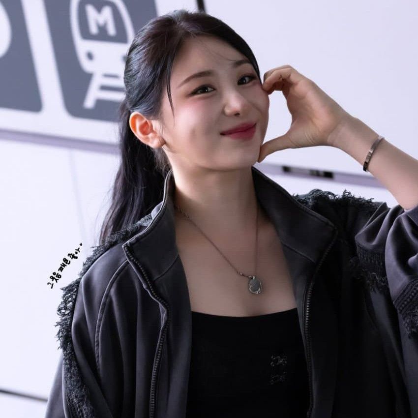 Latest photo of Lee Chaeyeon