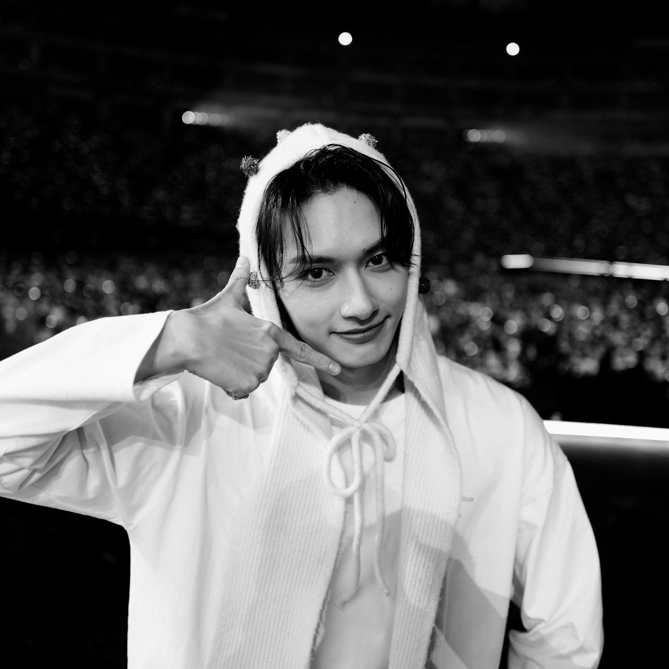 Recent activity shot of SEVENTEEN