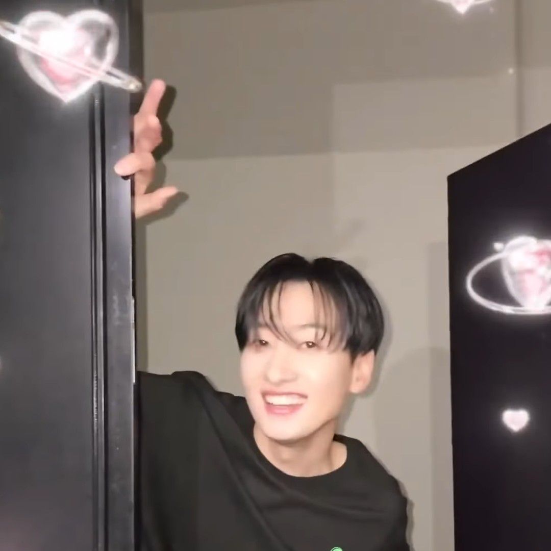 Behind-the-scenes cut of Eunhyuk (Super Junior)