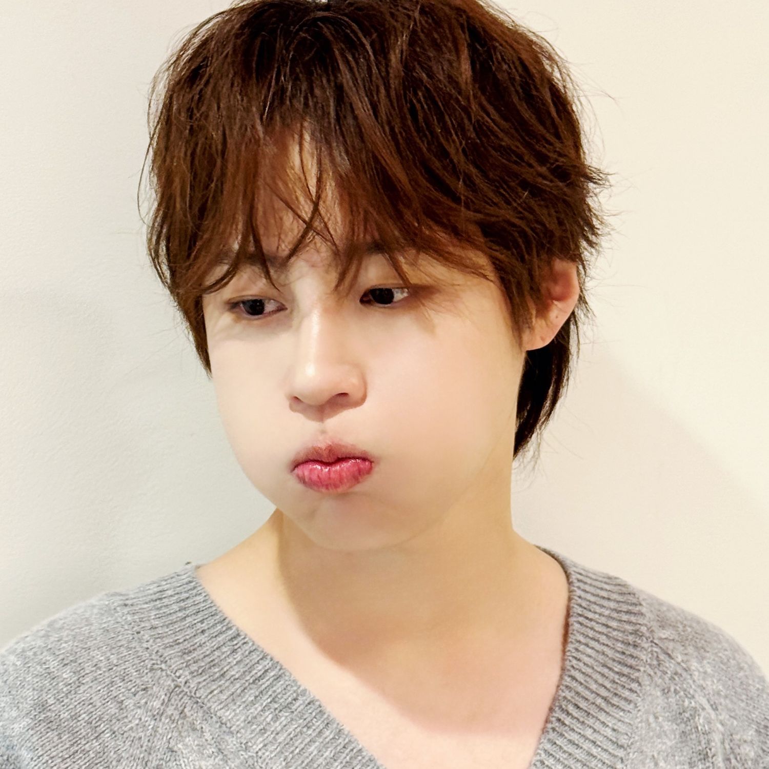 A moment captured by Ha Sungwoon's fan