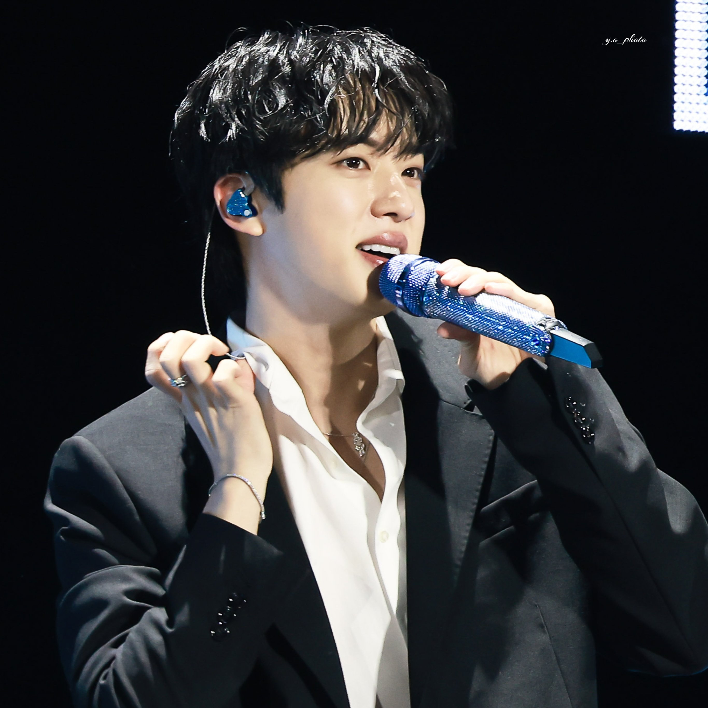 Behind-the-scenes cut of Jin (BTS)