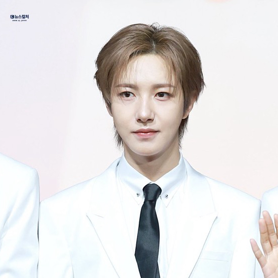 Feed komunitas K-pop terpanas hari ini