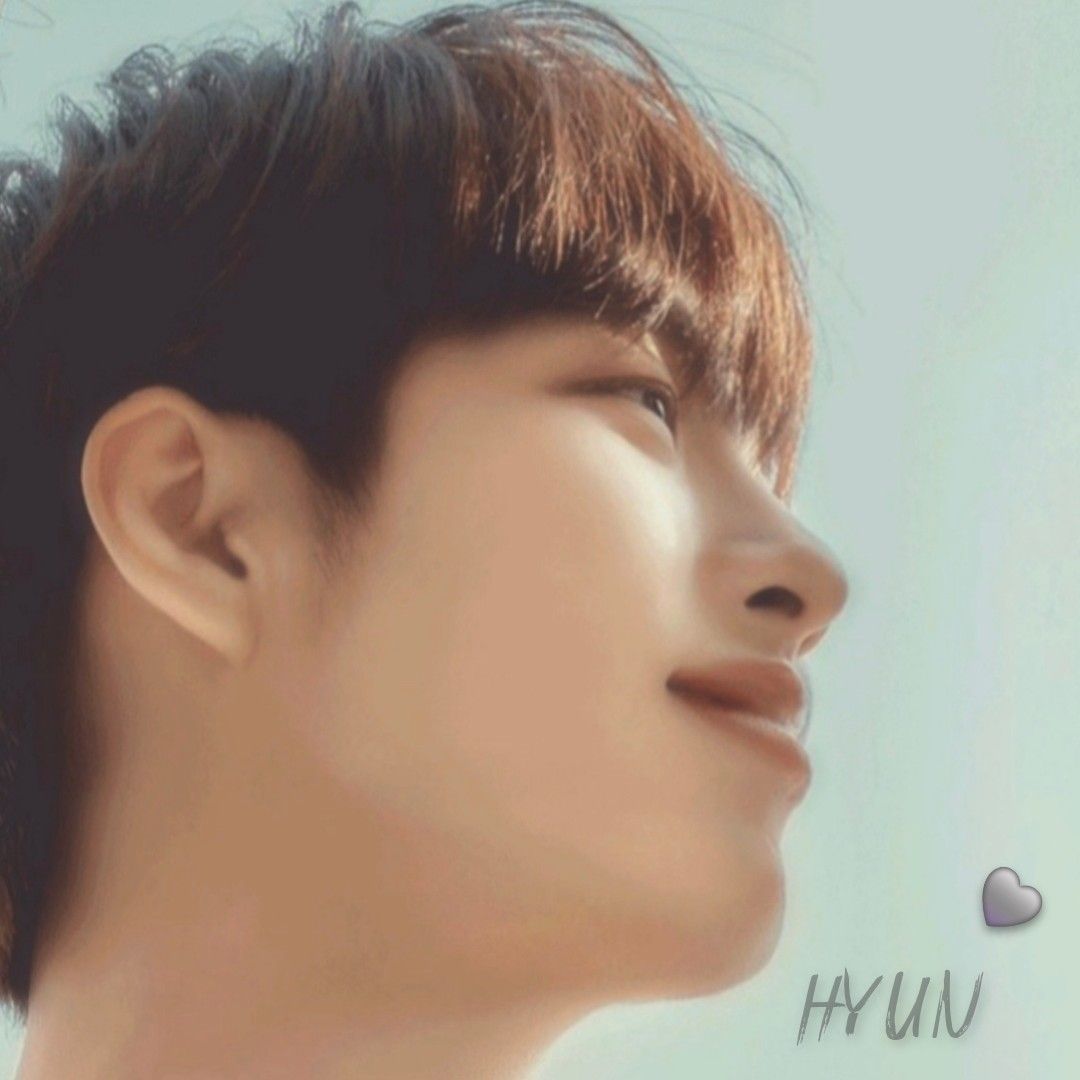 Latest photo of Hyun
