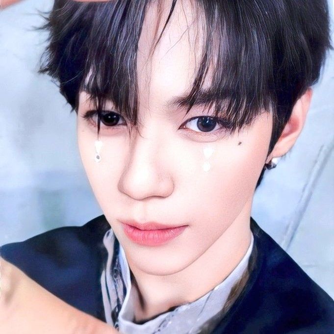 Foto aktivitas terbaru JL (AHOF)