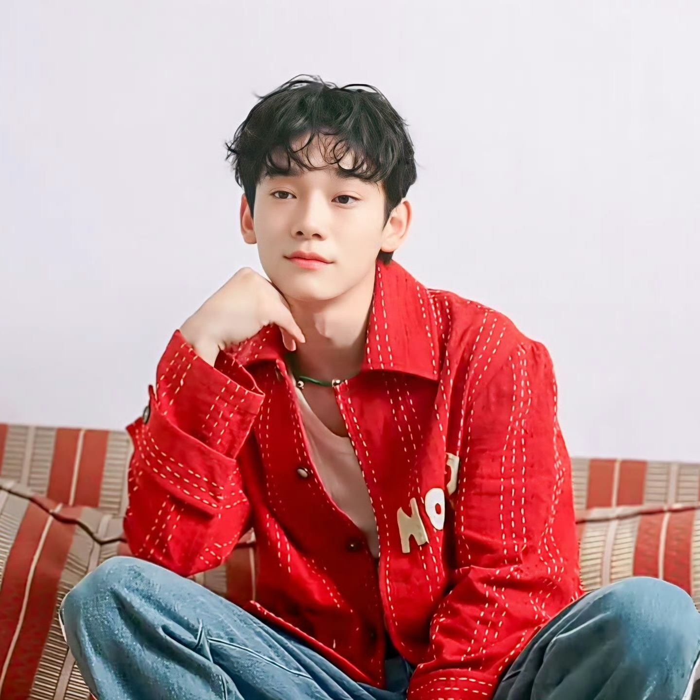 Behind-the-scenes cut of Chen (EXO)