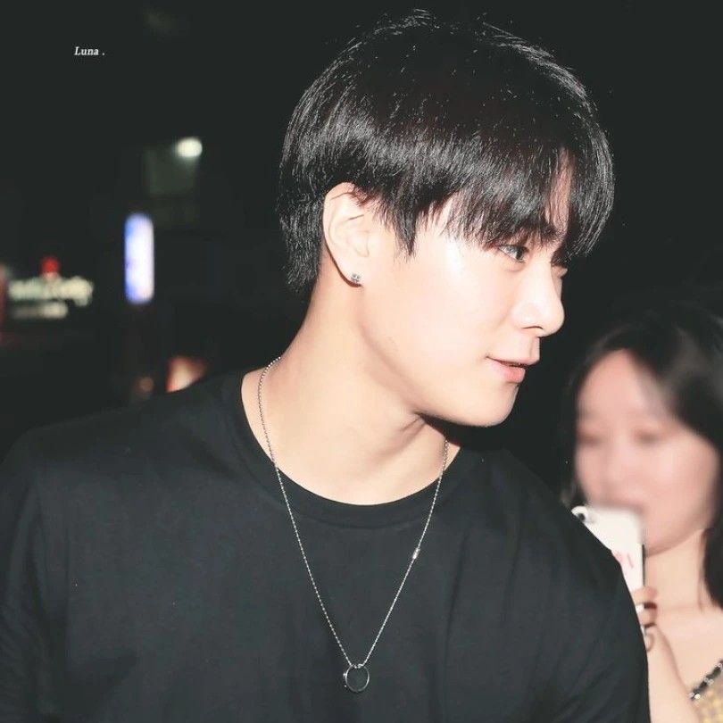 Behind-the-scenes cut of Moonbin (ASTRO)