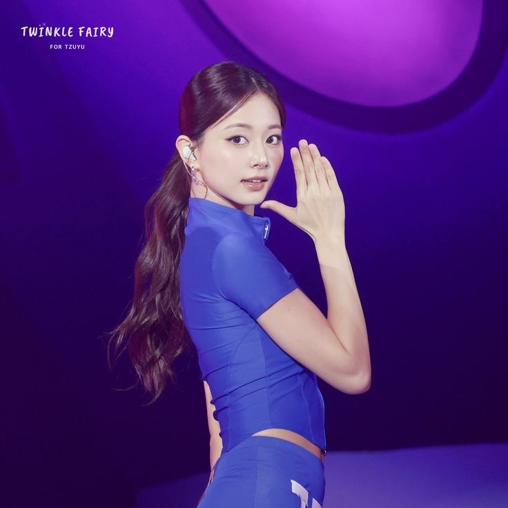 쯔위 (TWICE) 최근 활동샷