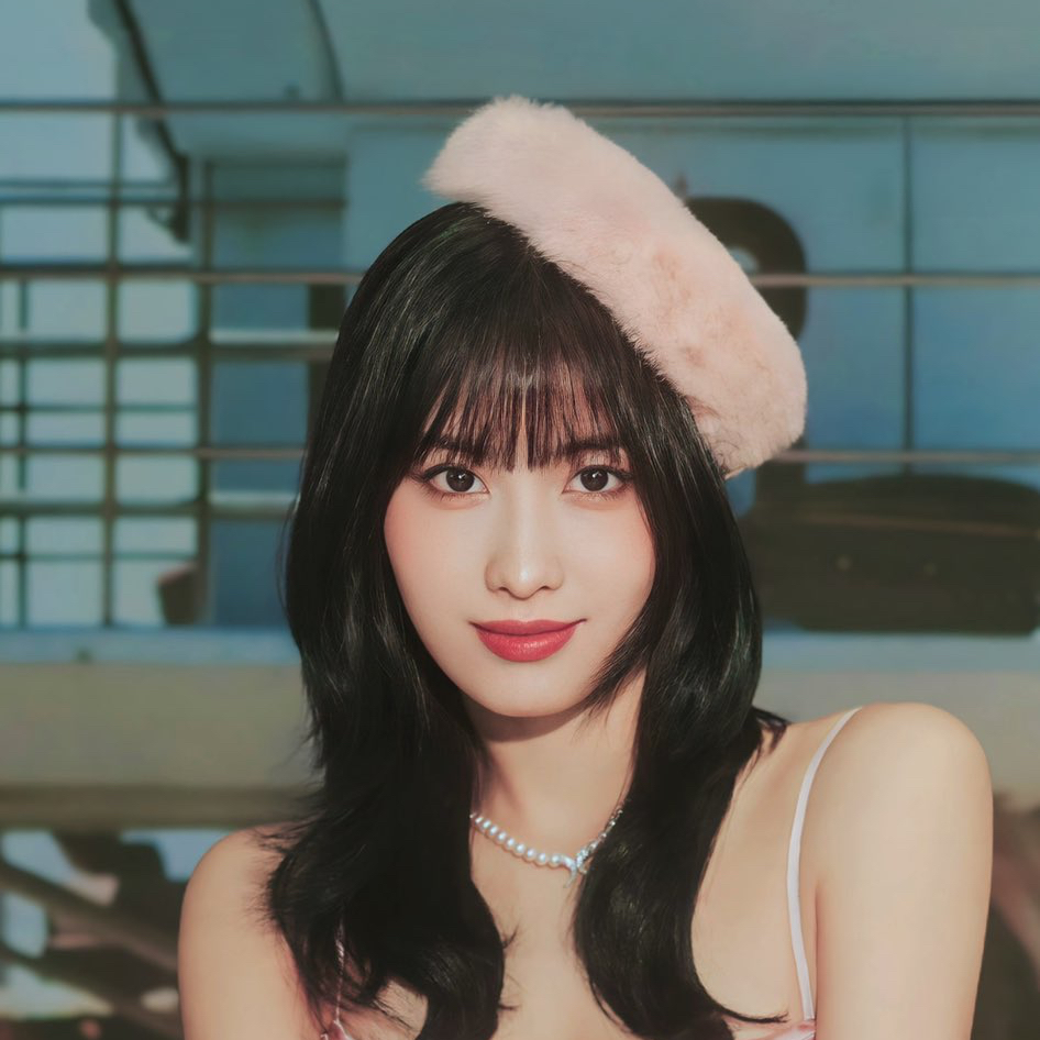 모모 (TWICE)의 최신 사진