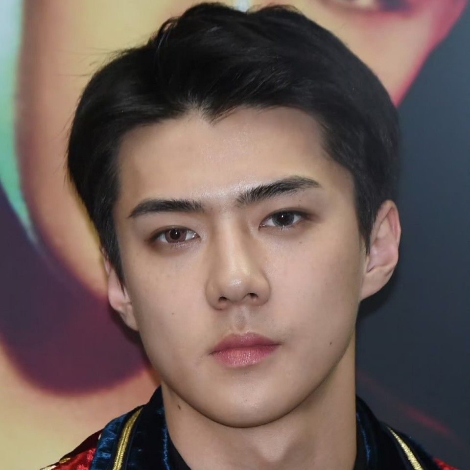 Foto aktivitas terbaru Sehun (EXO)