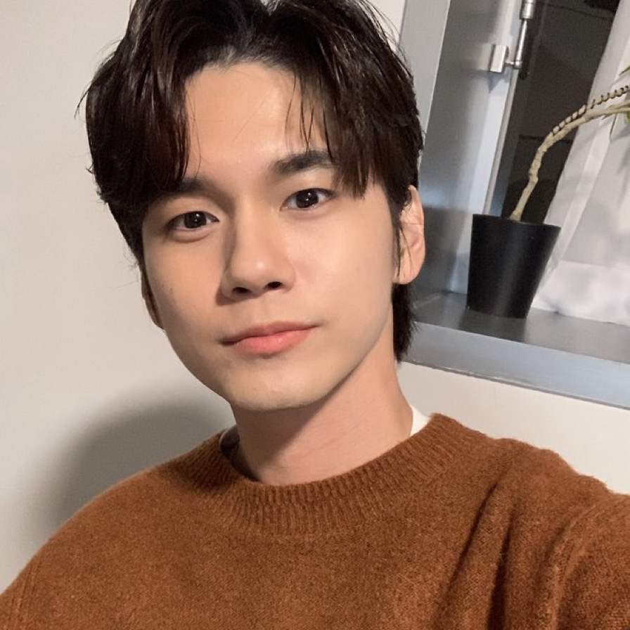 Behind-the-scenes cut of Ong Seongwu