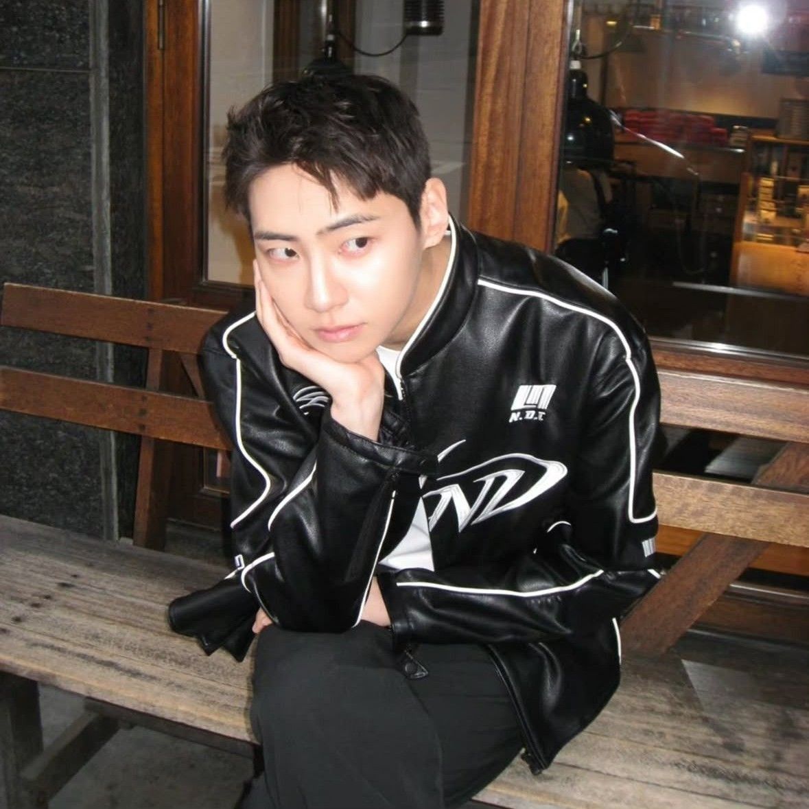 A moment captured by Lee Jinhyuk's fan
