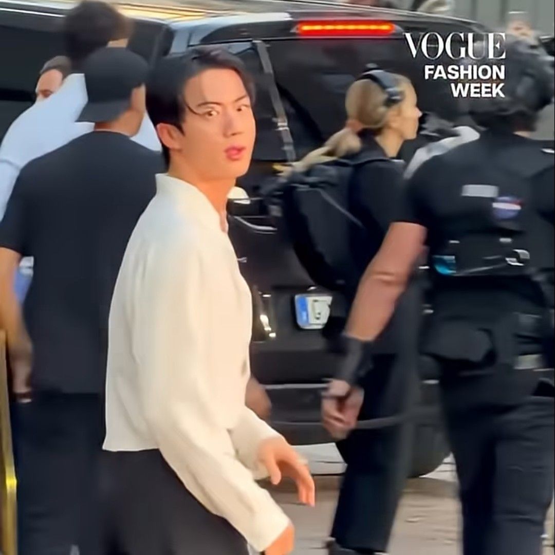 A moment captured by Jin (BTS)'s fan