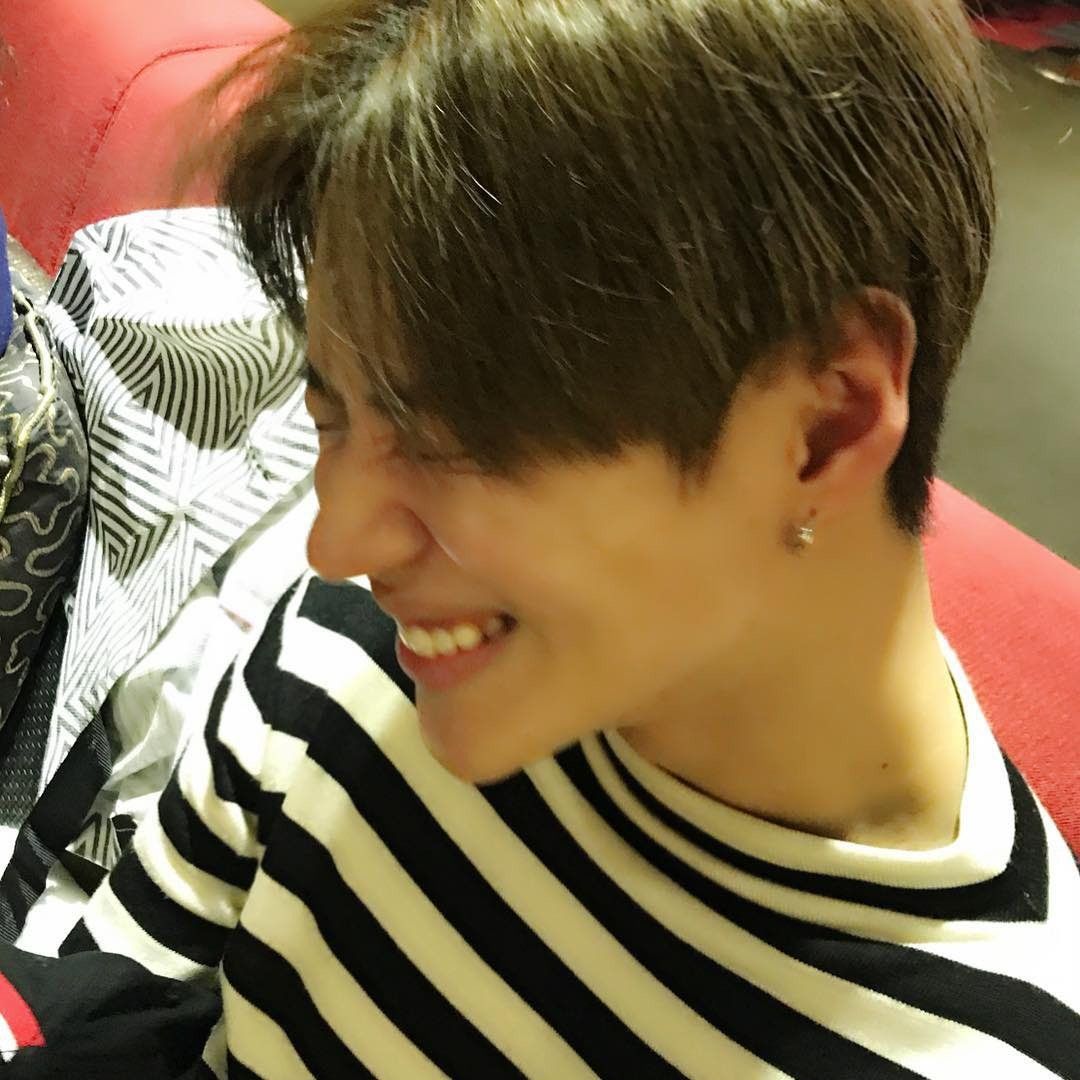 A moment captured by Taemin (SHINee)'s fan