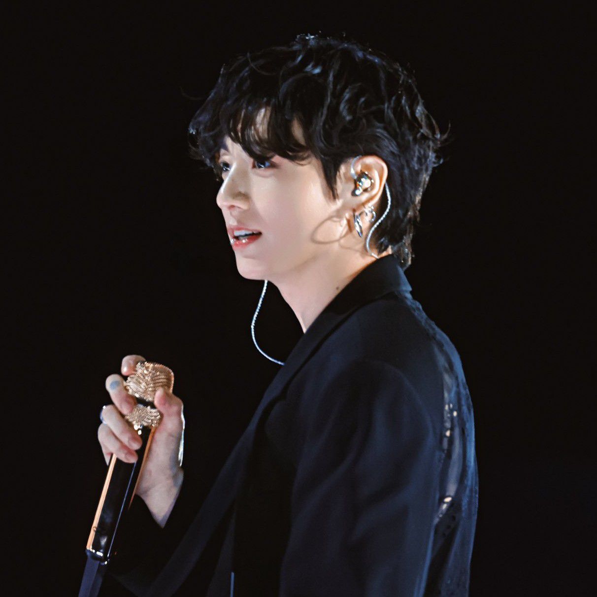 Momen yang diabadikan oleh penggemar Jungkook (BTS)