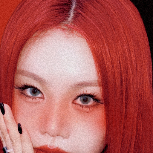 A moment captured by Soojin's fan