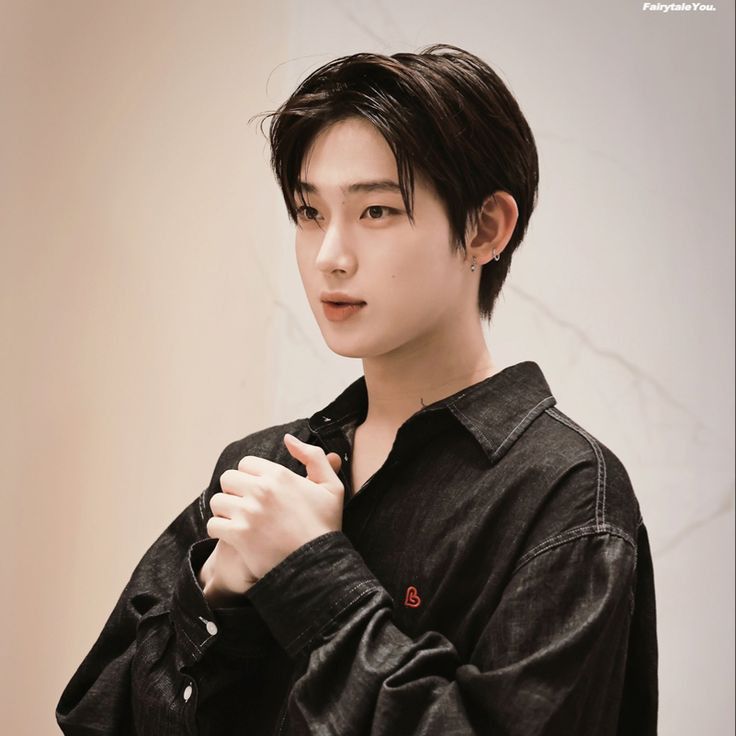 Recent activity shot of ENHYPEN