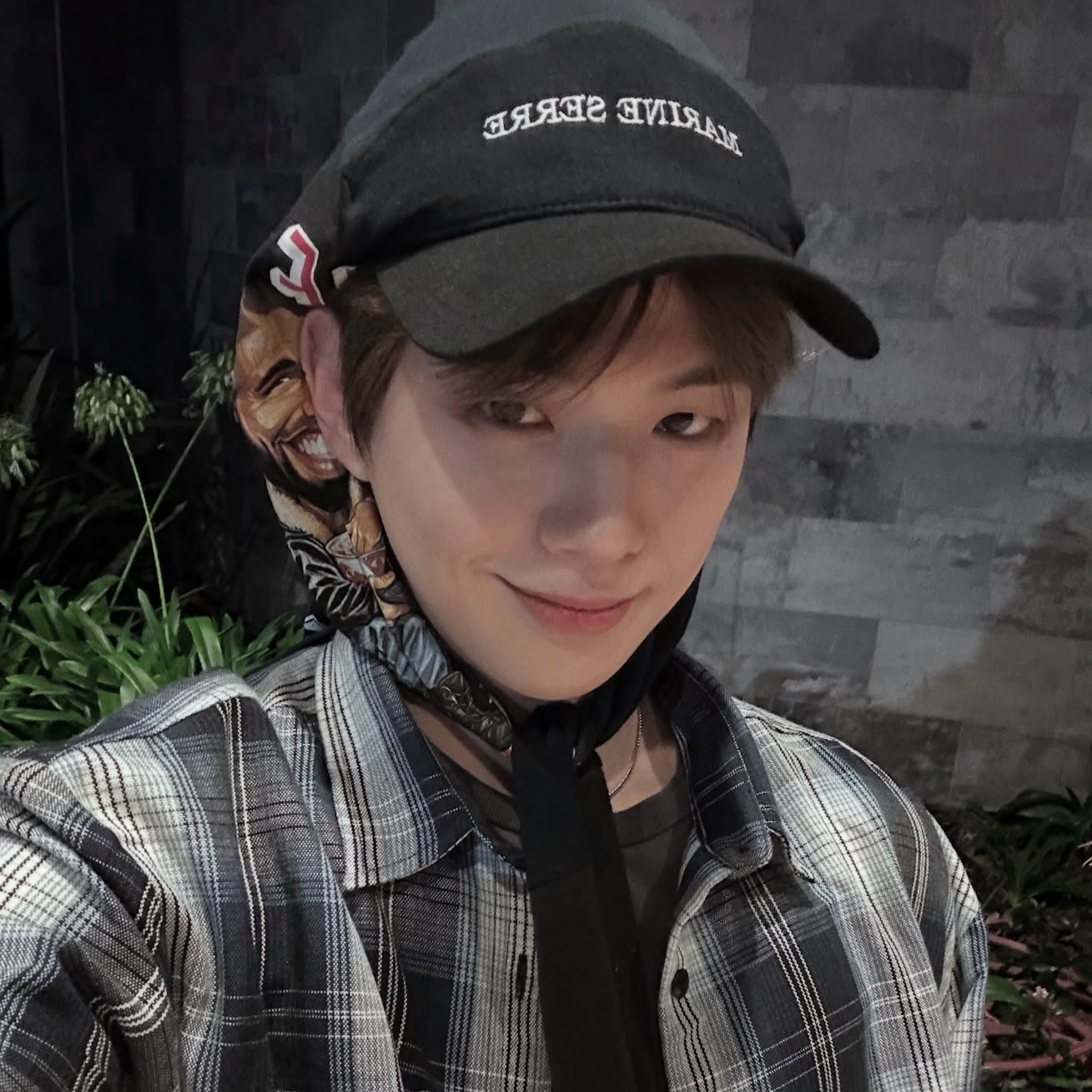 Behind-the-scenes cut of Kang Daniel