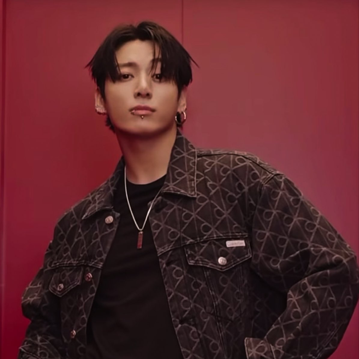 Latest photo of Jungkook (BTS)