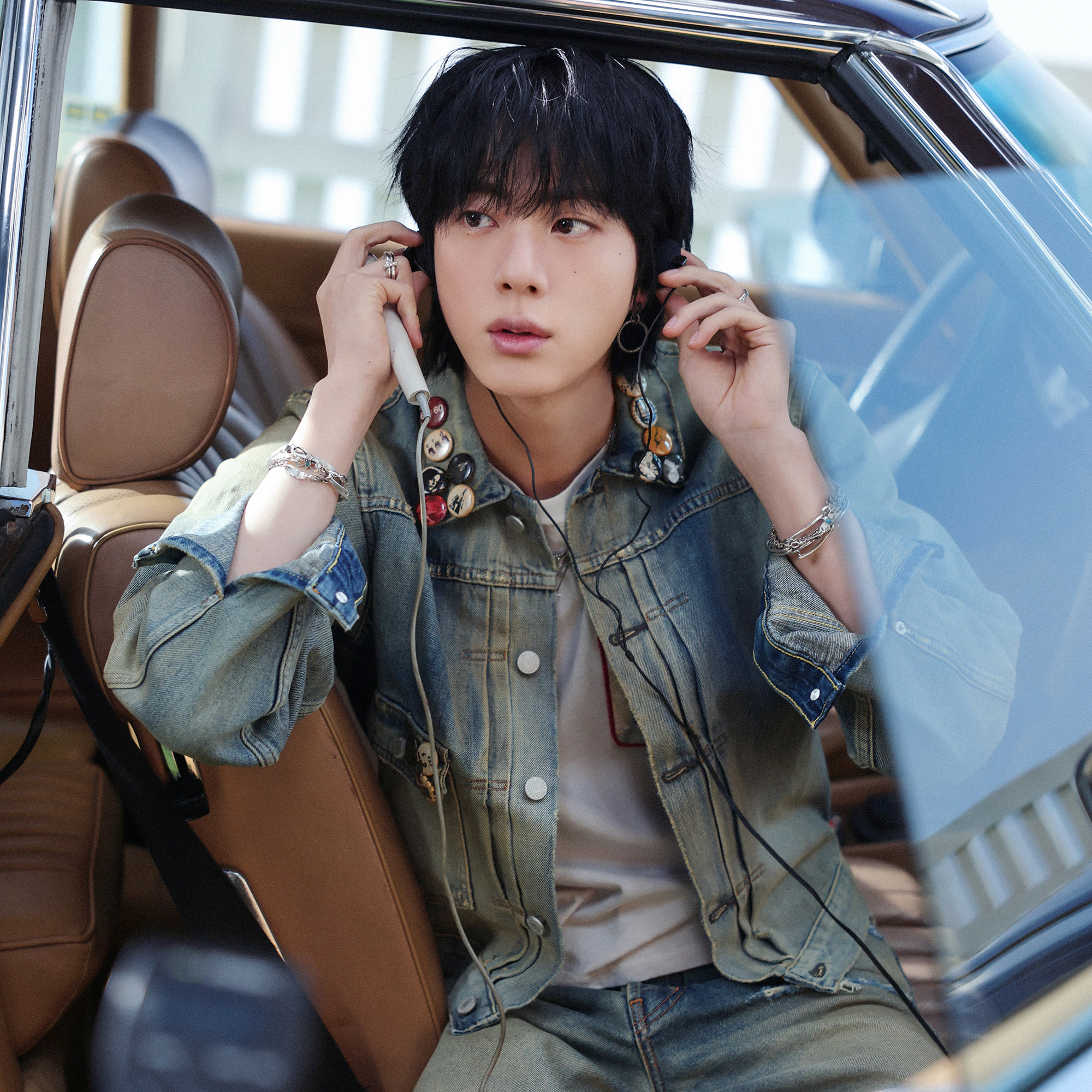 진 (방탄소년단)의 최신 사진