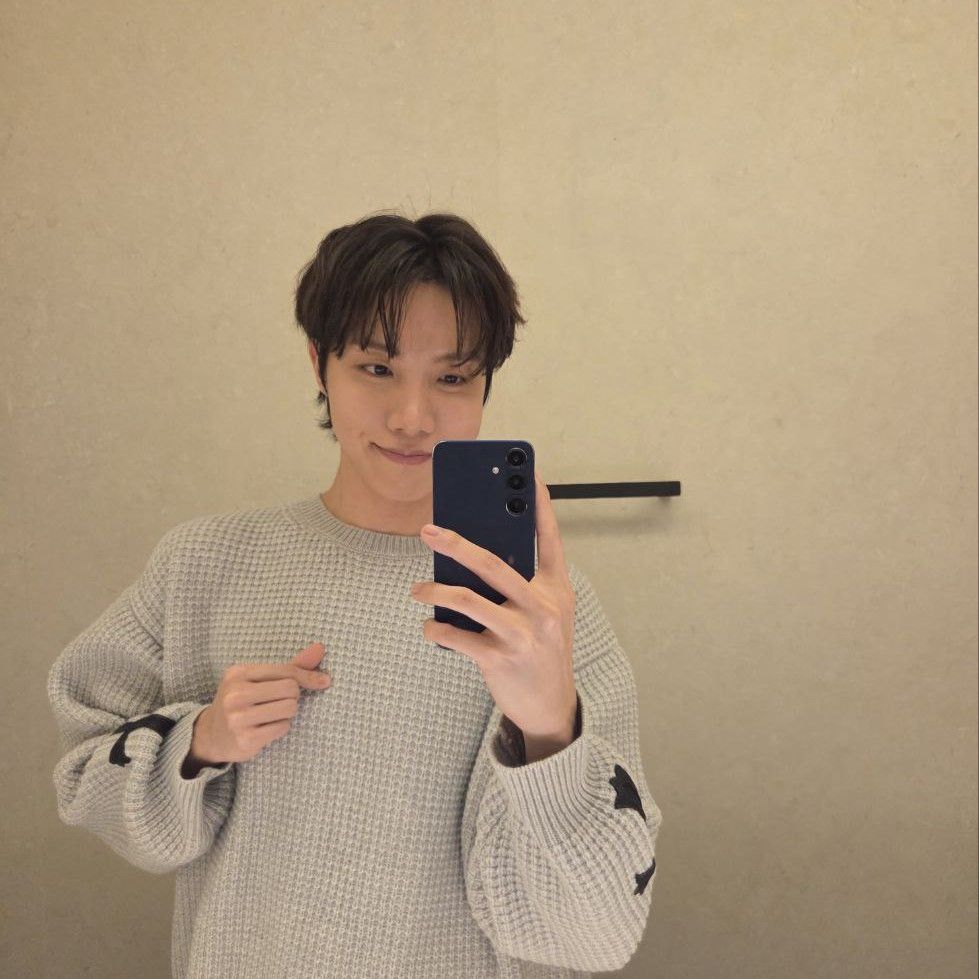 J-hope (防彈少年團)的最新活動照片