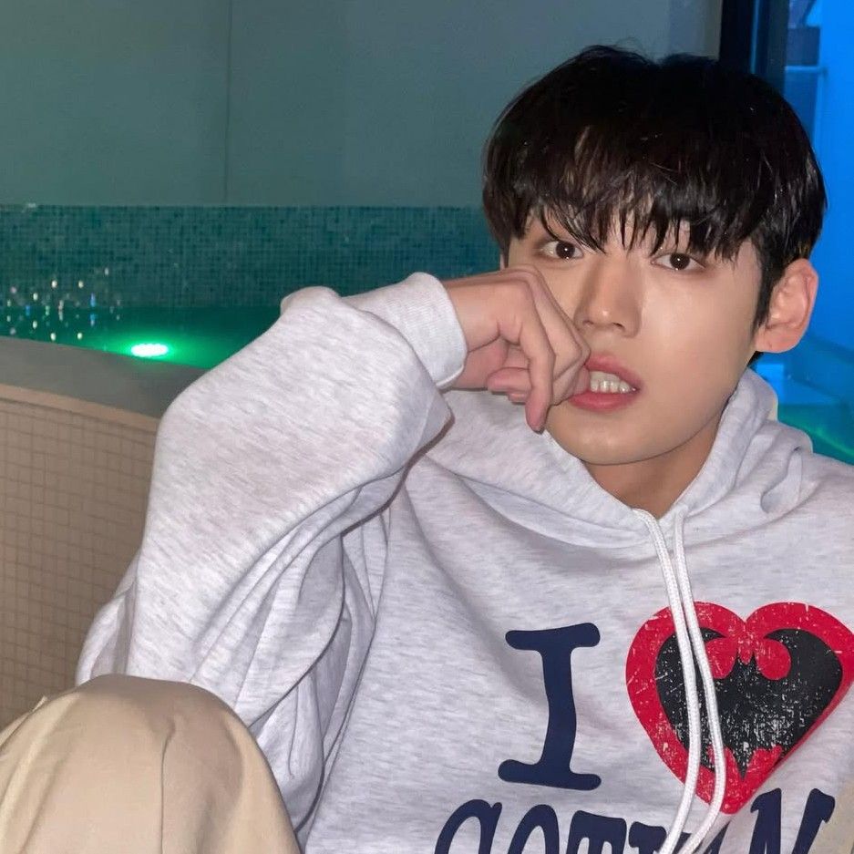 Recent activity shot of Chan (A.C.E)