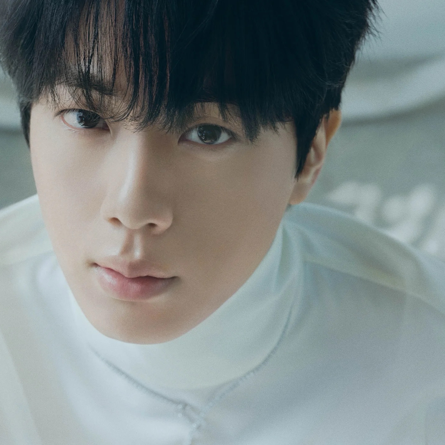 Behind-the-scenes cut of Jin (BTS)