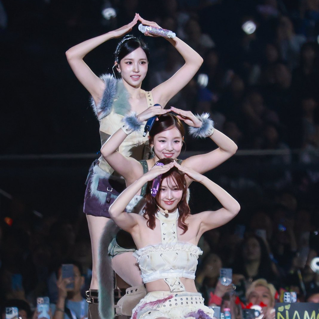 モモ (TWICE)の最近の活動写真