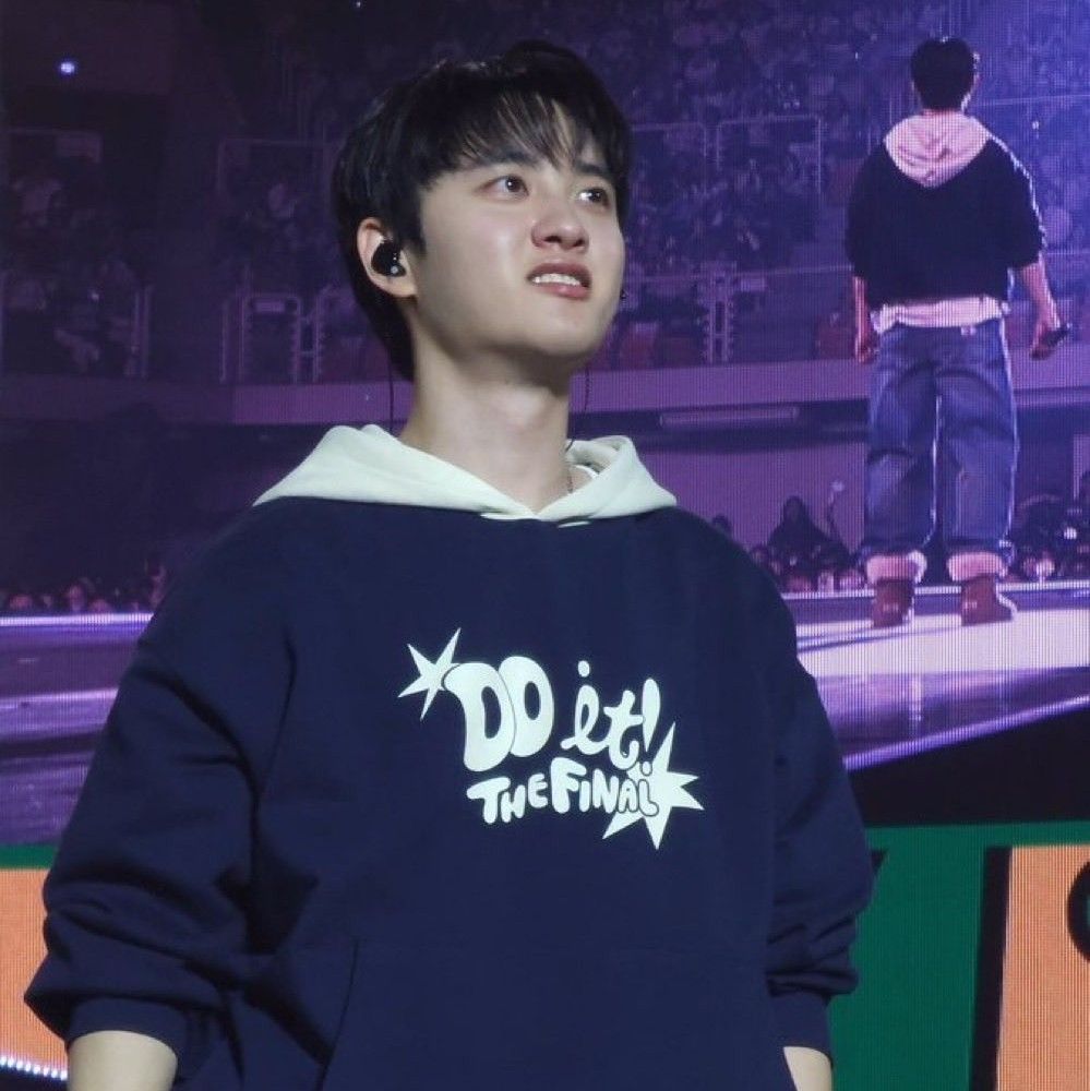 D.O. (EXO)粉絲拍下的瞬間