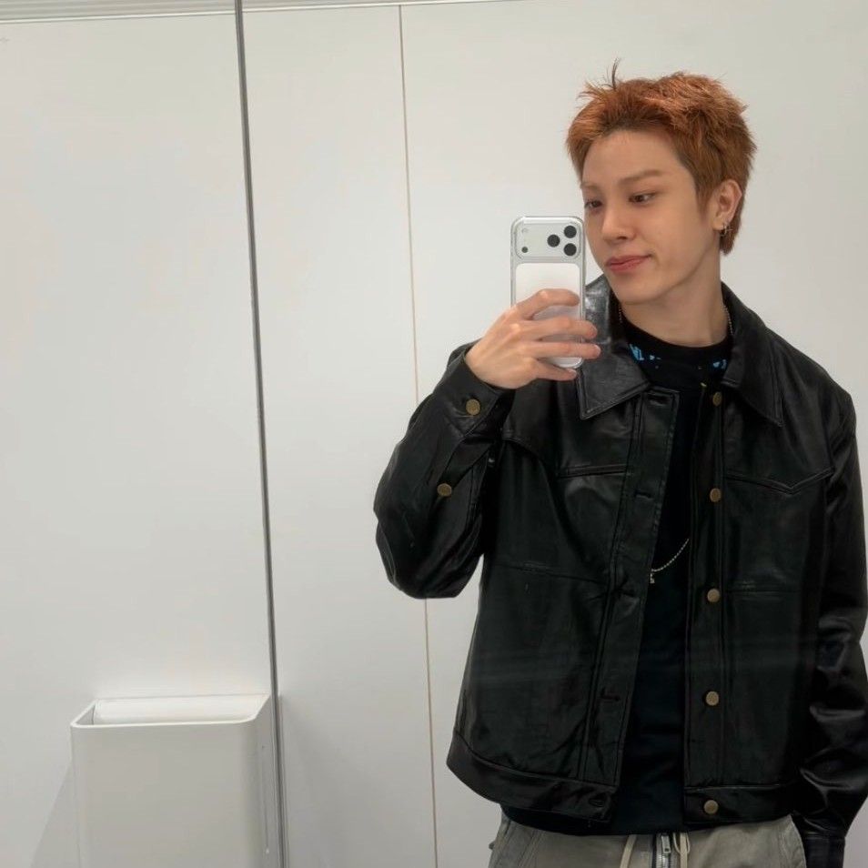 Latest photo of TREASURE