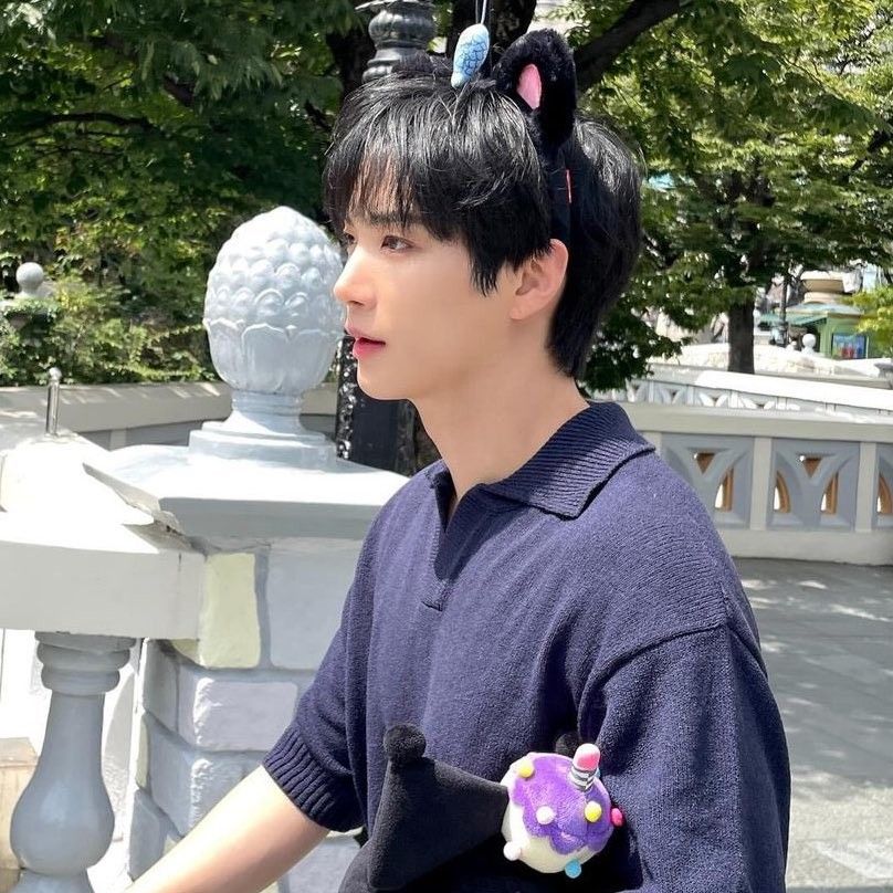 Foto aktivitas terbaru Kim Jonghyeon