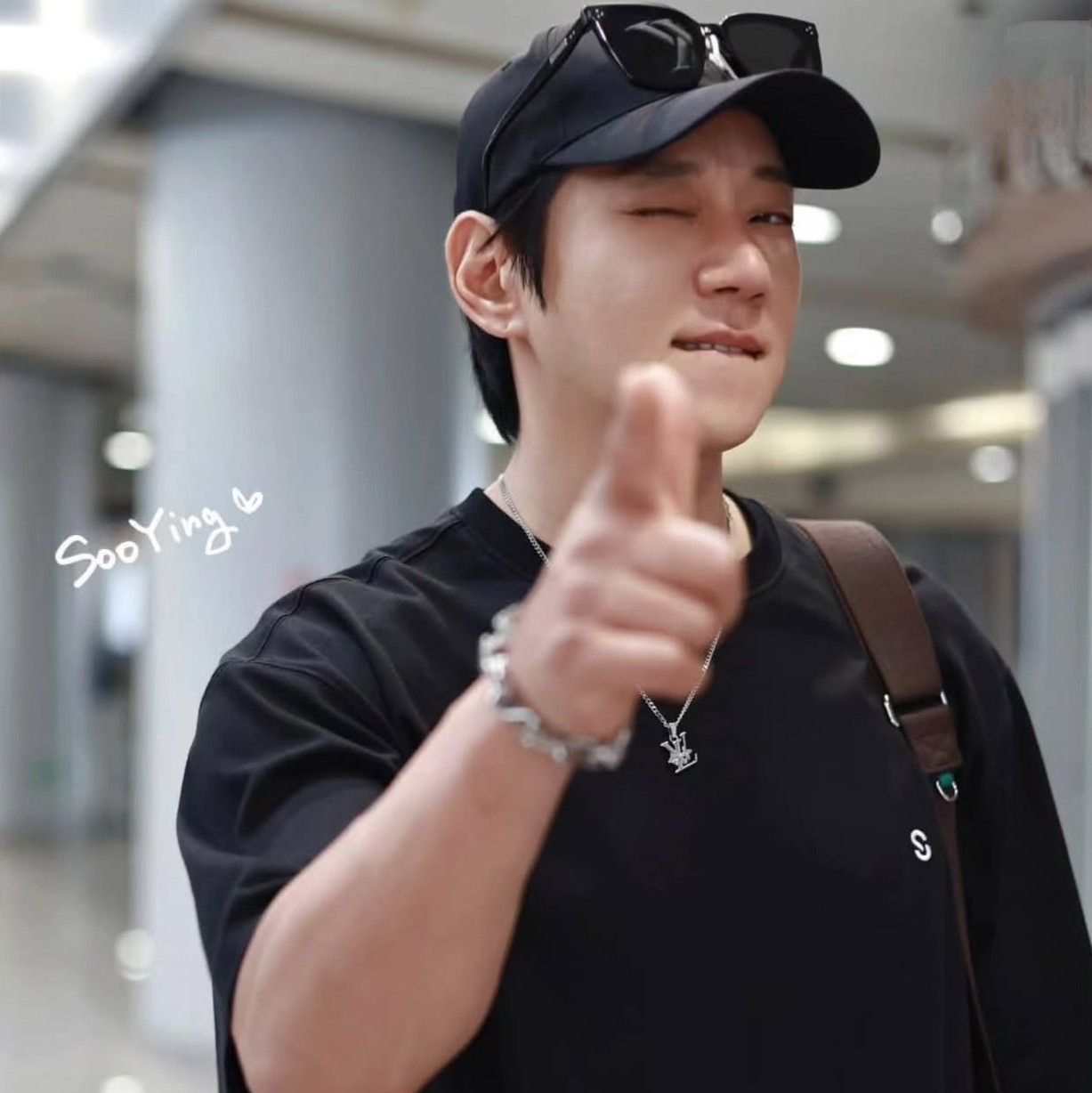 A moment captured by Hwang Chiyeol's fan